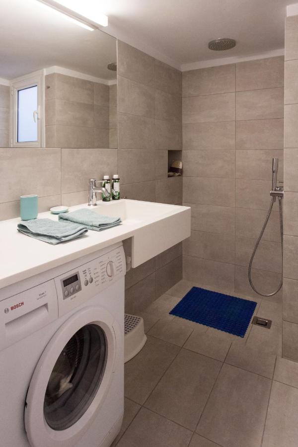 2 Bdrm Apt For Up To 6 Guests Next To Acropolis Museum Athens Ngoại thất bức ảnh