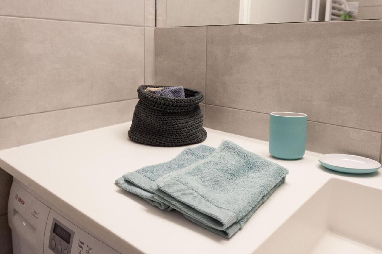 2 Bdrm Apt For Up To 6 Guests Next To Acropolis Museum Athens Ngoại thất bức ảnh